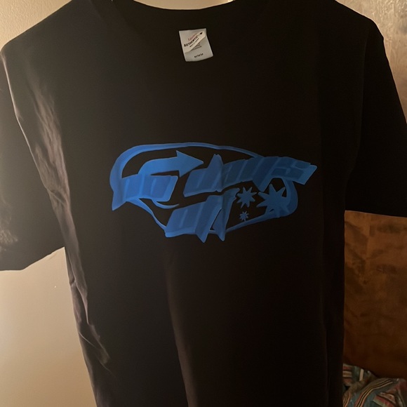 TMS No Day’s off Tee 💙🏦 - Picture 2 of 2